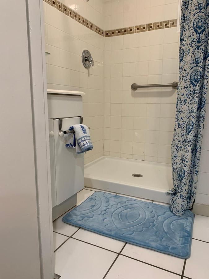 Cozy Studio Only 10 Minutes By Car Of Siesta Key ซาราโซตา ภายนอก รูปภาพ